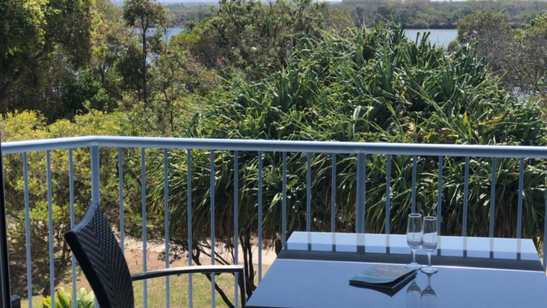 Outlook Unit 7 Apartment Kawana Waters