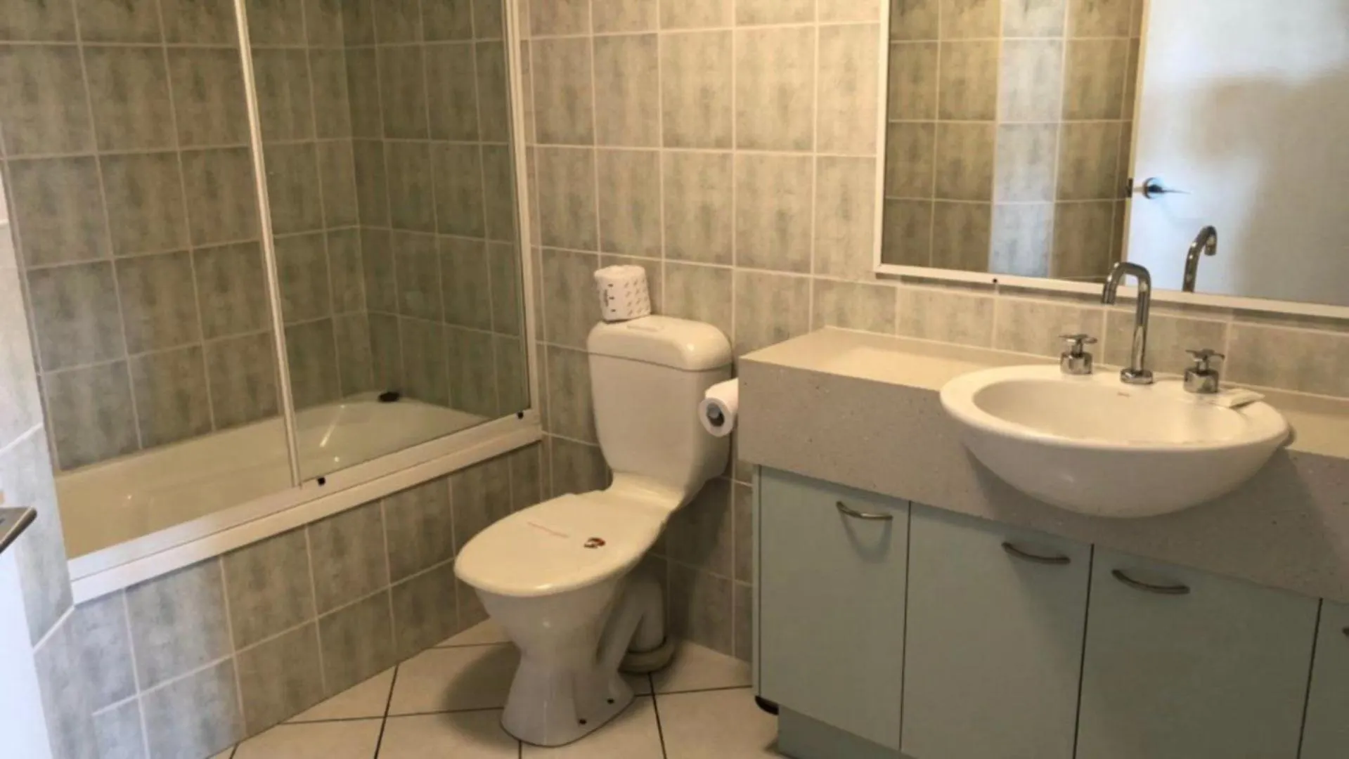 Outlook Unit 7 Apartment Kawana Waters